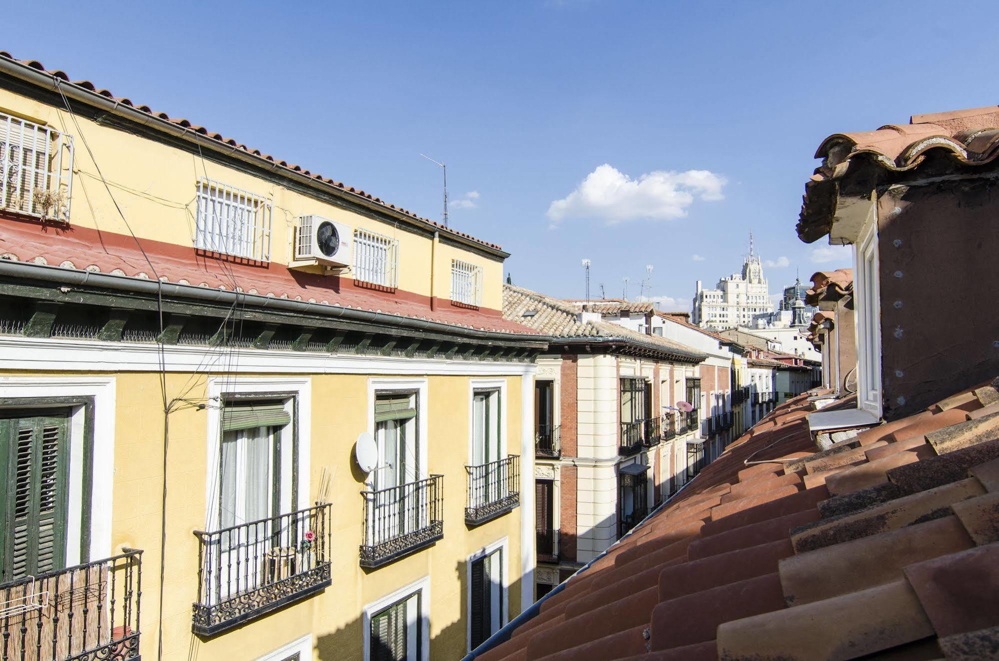 Gran Via Apartment Madrid Bagian luar foto