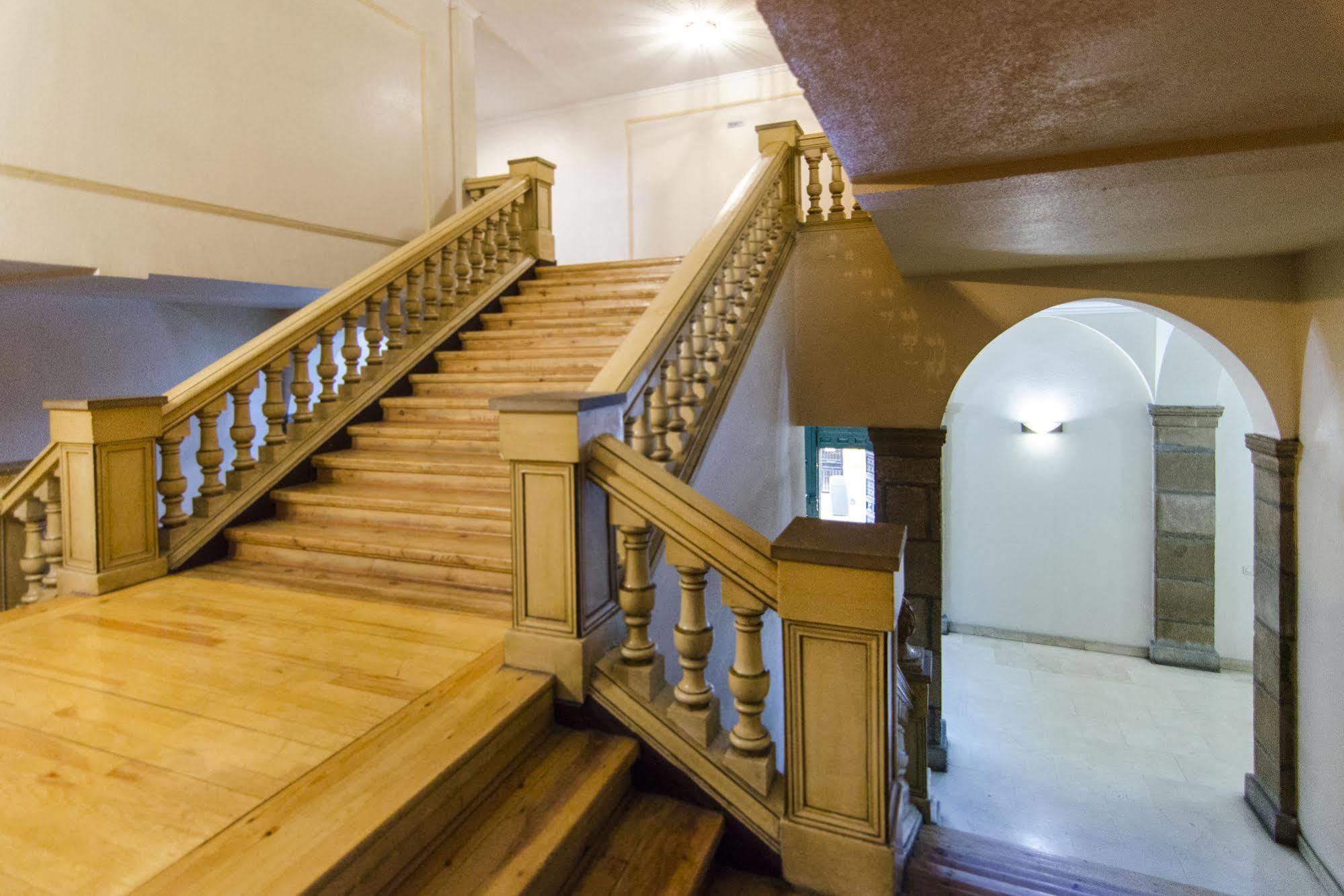 Gran Via Apartment Madrid Bagian luar foto